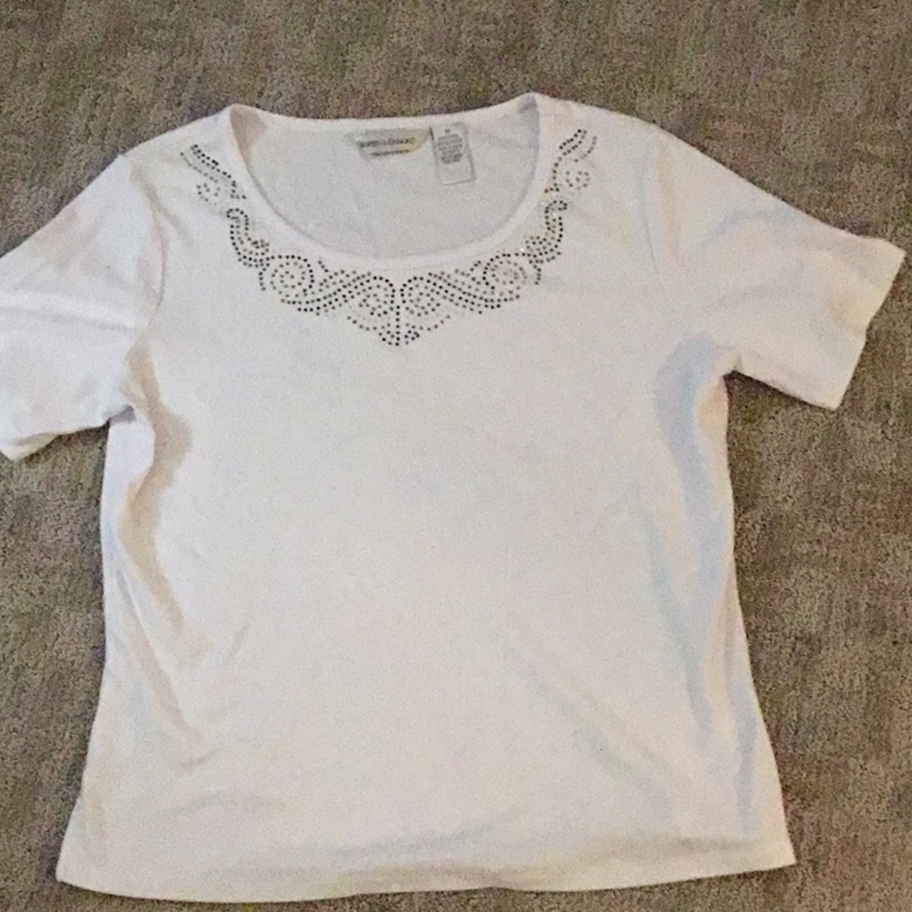 Drapers & Damons. White Tee w/bling  size M